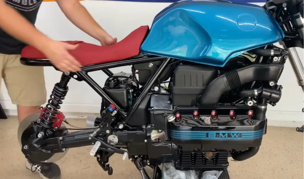 BMW k100 Cafe Racer Reassemble