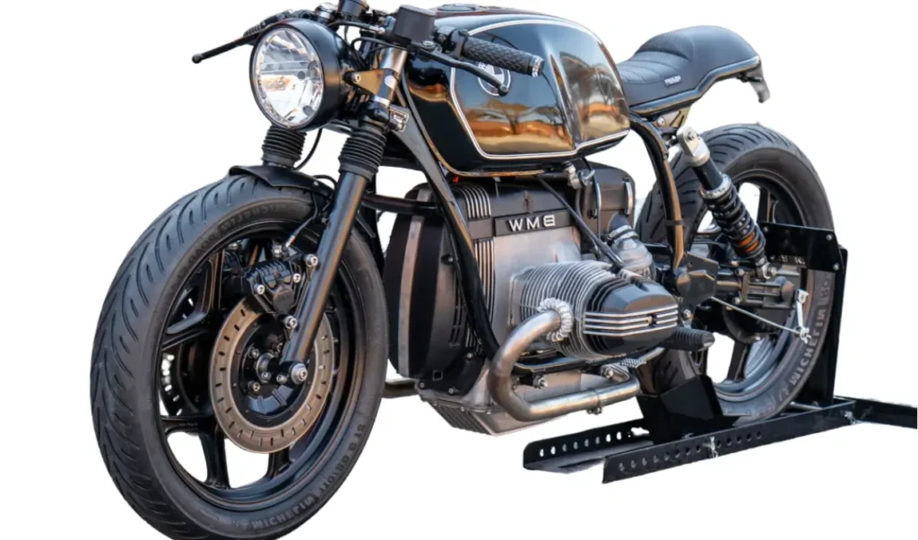 BMW R 100 cafe racer customized with aftermarket parts