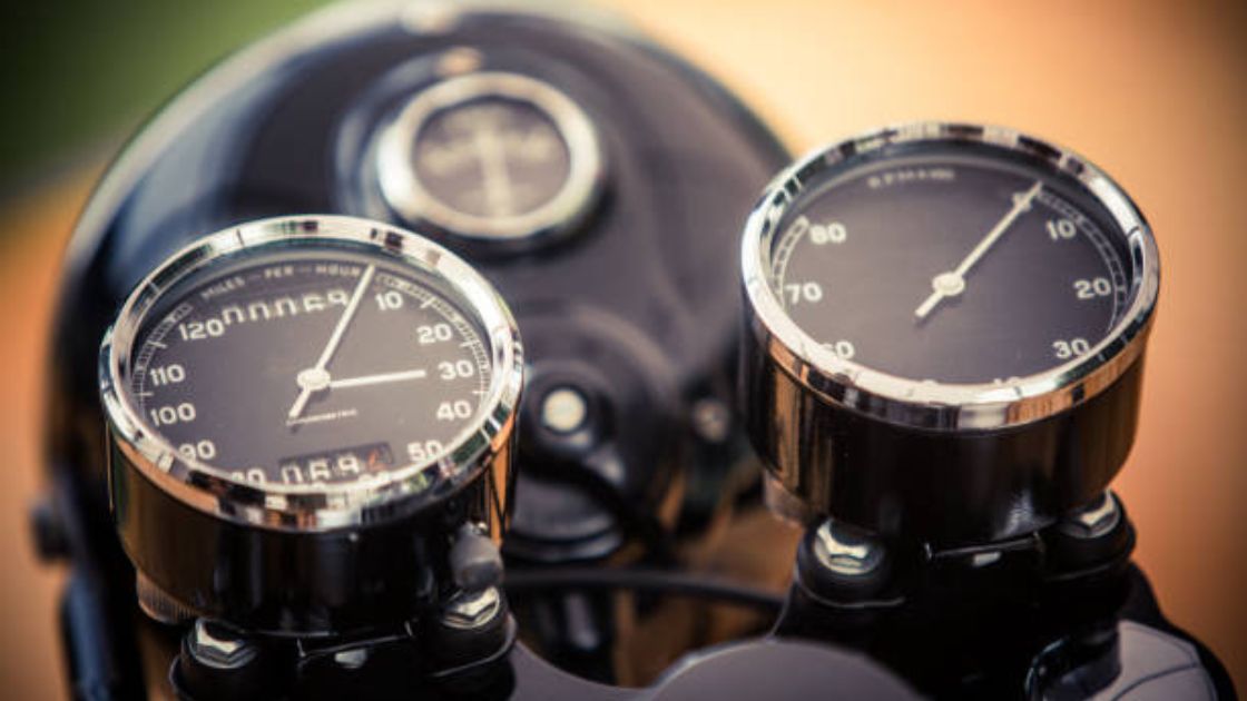 Cafe Racer Speedometer