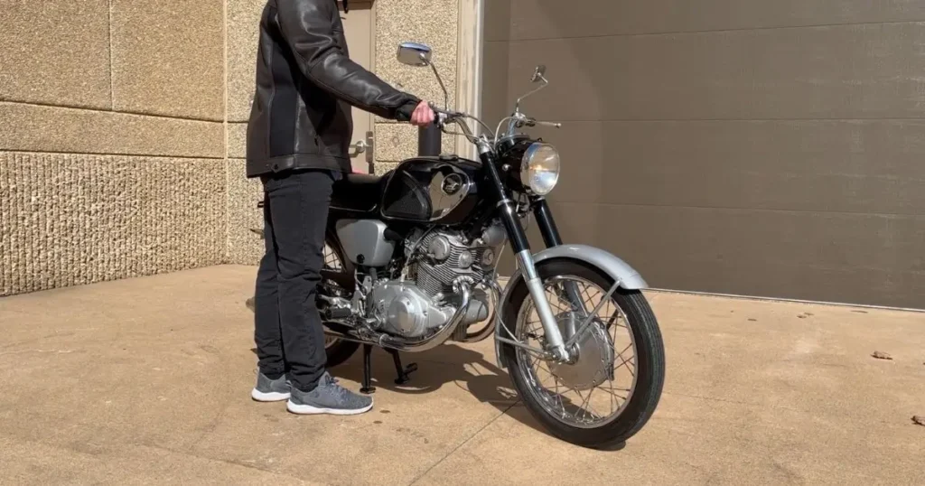 Honda CB77 Cafe Racer modification