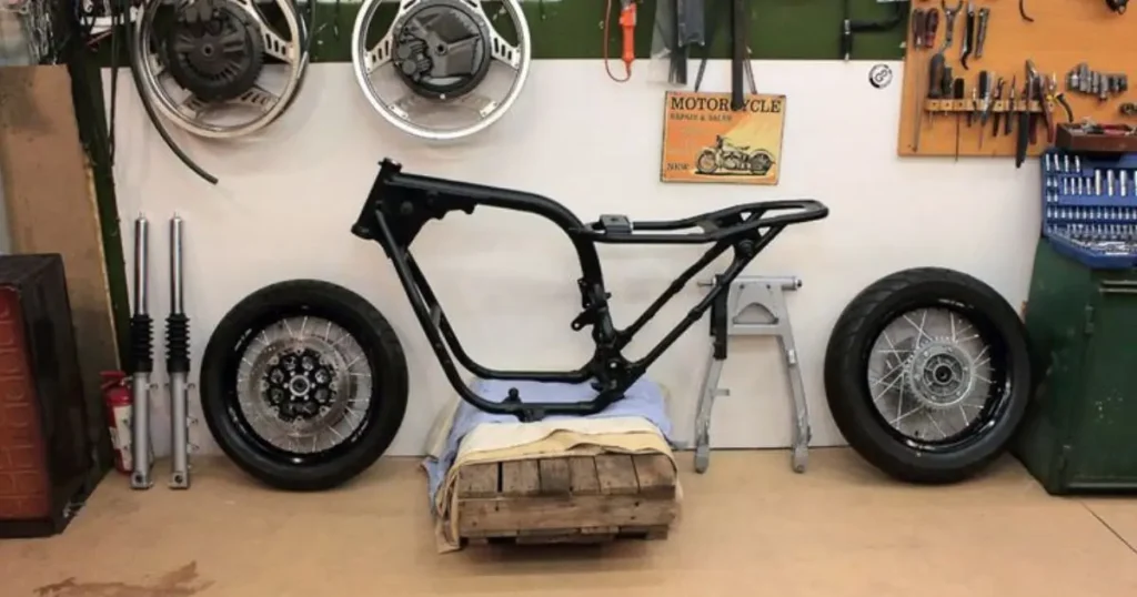 cafe racer frame