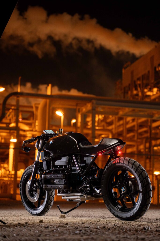 Shadow BMW café racer by Arnas