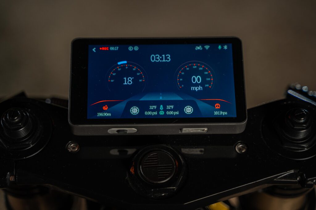 1992 BMW K75 café racer Deep Moto Touchscreen Display