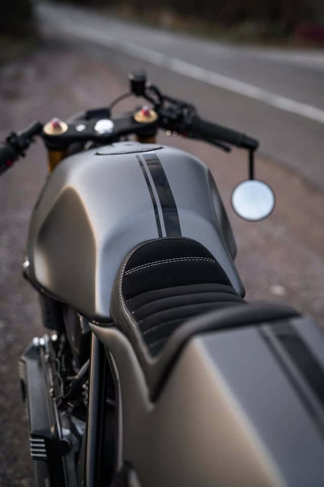 BMW K100LT café racer seat cowl