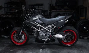 Ducati Hypermotard 1100S