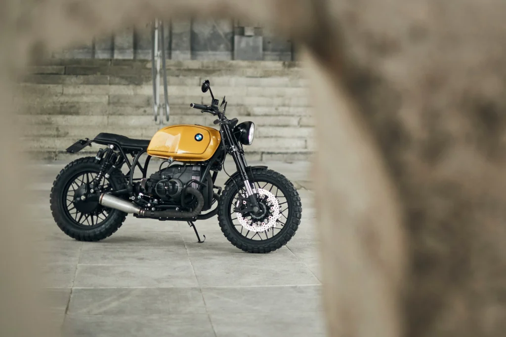 BMW R100 RS cafe racer